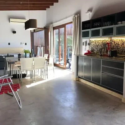 d84001_8c242d39949545a5a662af871e91b105~mv2